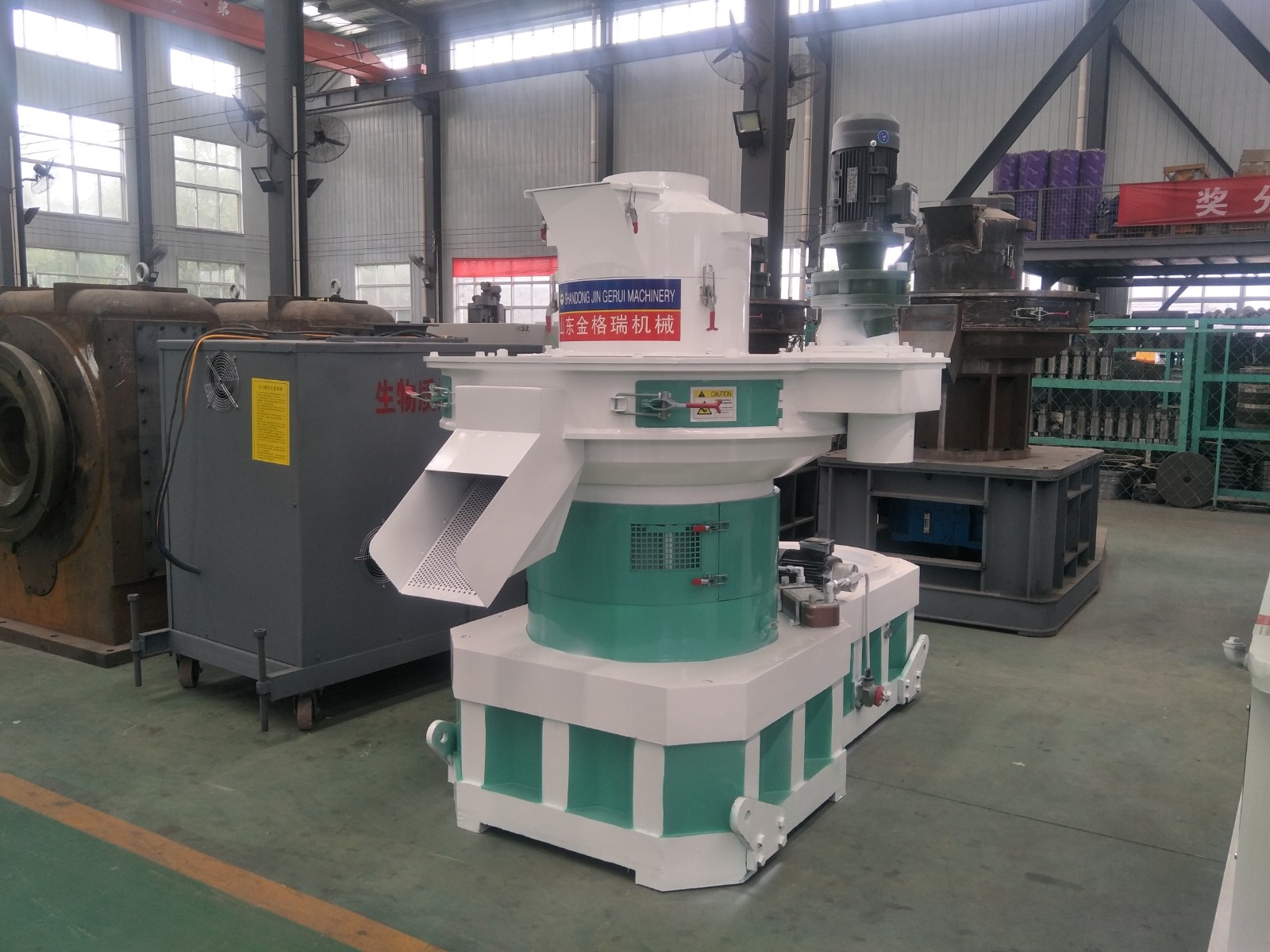 秸稈顆粒機(jī)示意圖