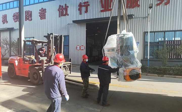 QQ截圖木屑顆粒機(jī)生產(chǎn)線發(fā)往英國(guó)倫敦，這是年產(chǎn)2萬(wàn)噸的顆粒機(jī)生產(chǎn)線設(shè)備.jpg